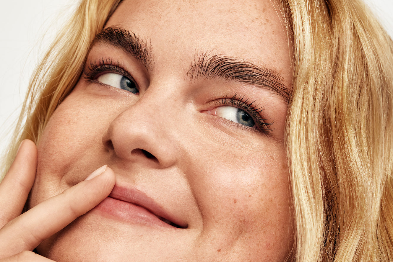 Lady wearing contacts